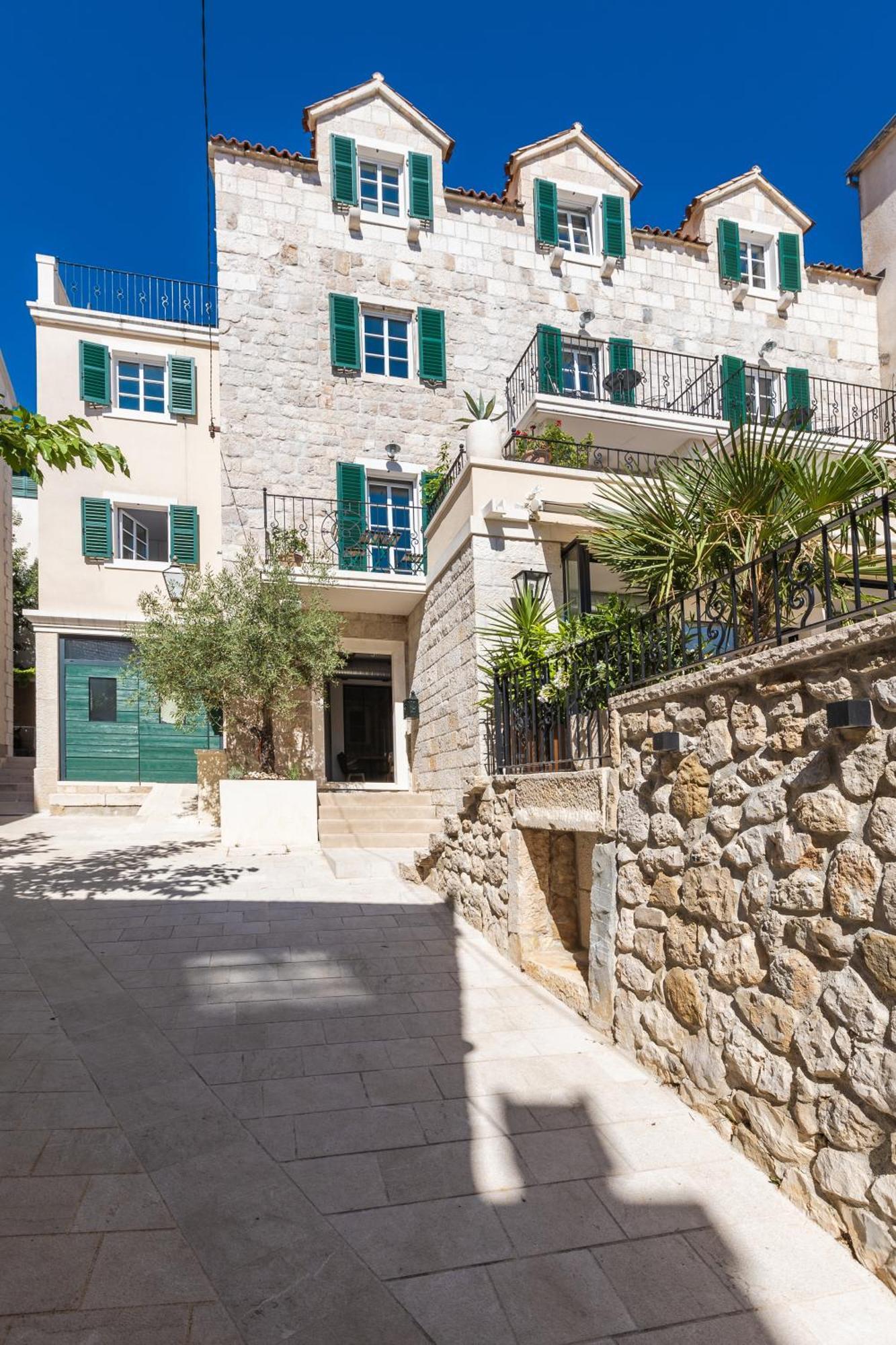 New - Casa Columba - 4 Star Design Boutique Hotel With Outdoor Pool & Private Garden (Adults Only) Макарська Екстер'єр фото