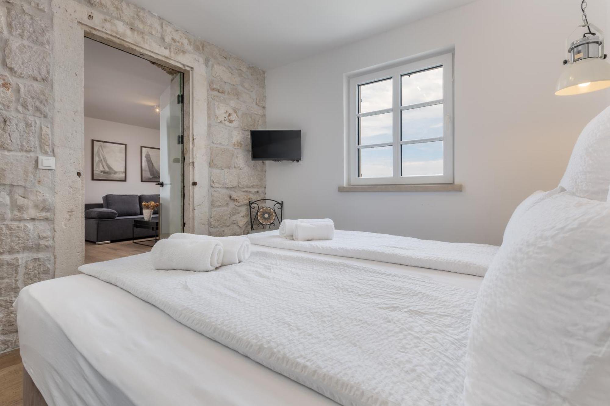 New - Casa Columba - 4 Star Design Boutique Hotel With Outdoor Pool & Private Garden (Adults Only) Макарська Екстер'єр фото